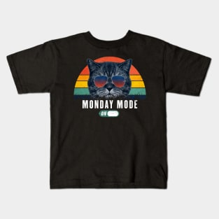 Monday Retro Funny cat Monday mode on 80s after party Gift for Cat Lover Kids T-Shirt